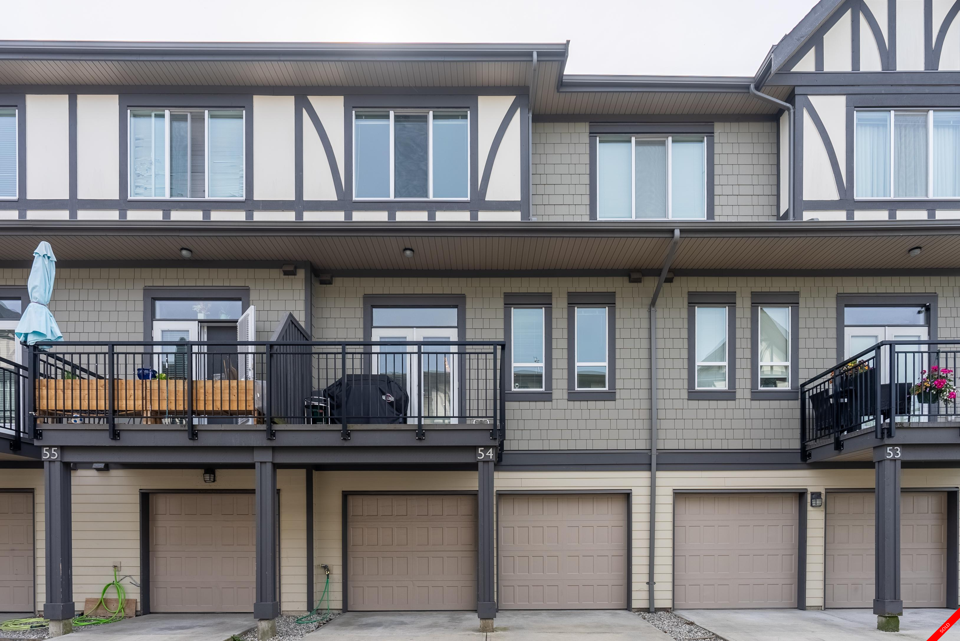 Woodwards Townhouse for sale: Kingsley Estates 4 bedroom 2,020 sq.ft. (Listed 2024-09-25)